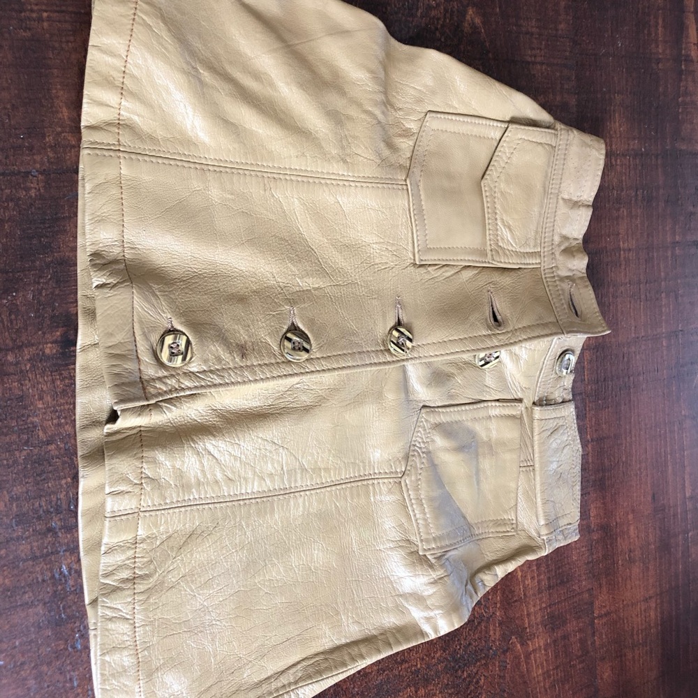 Gorgeous retro mustard leather skirt, size medium